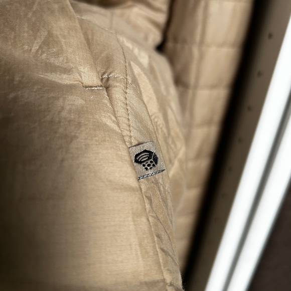 Mountain Hardwear Men's Light Brown Quilted Jacket - Picture 3 of 3